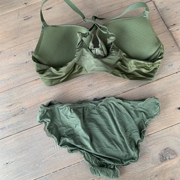 Victoria Secret khaki lace racerback push-up bra set NWOT - Picture 2 of 3